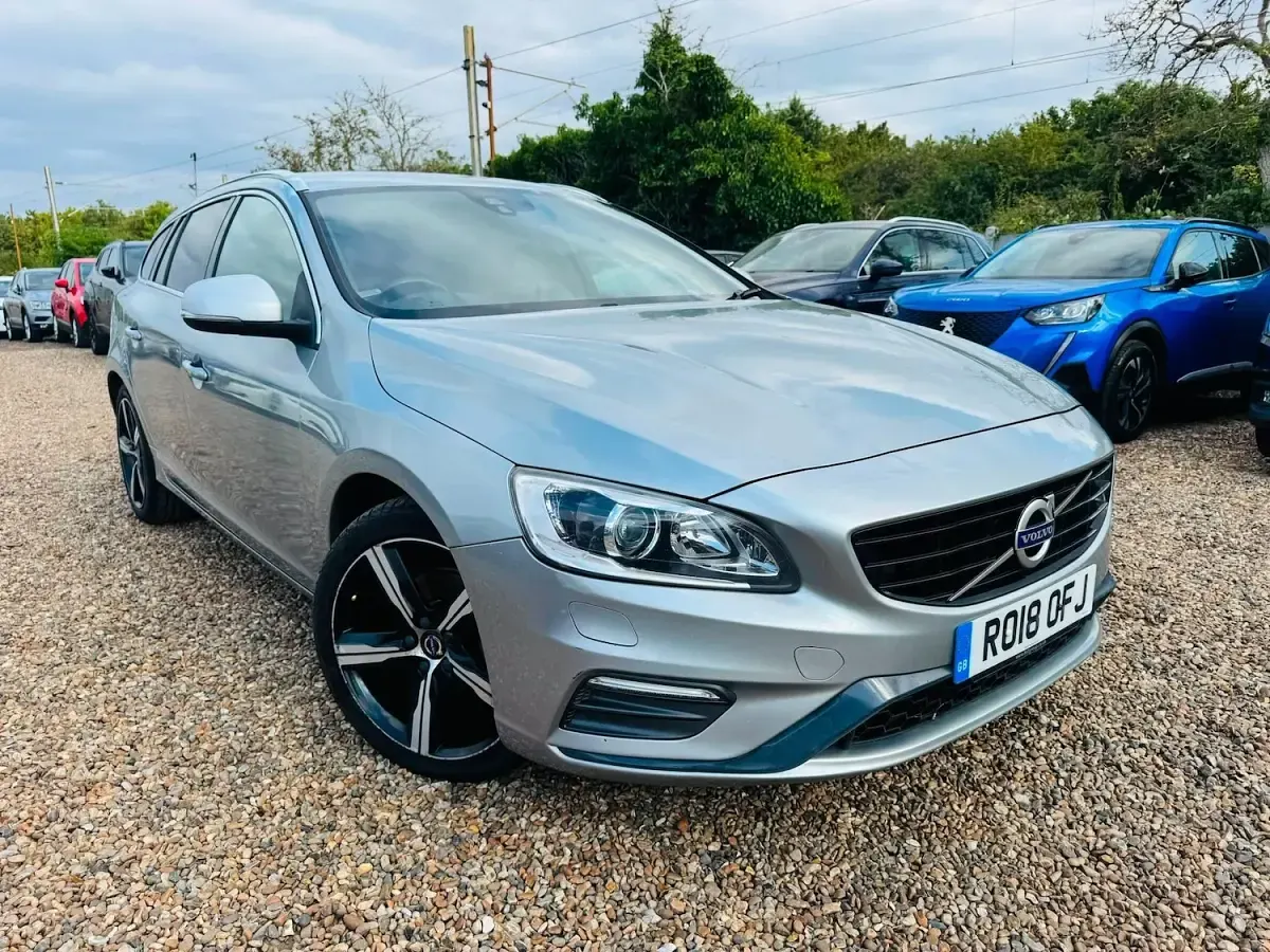 Used Volvo V60 R-Design 2018 Silver Estate