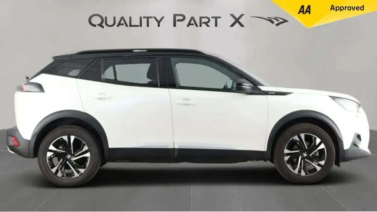 Used Peugeot 2008 GT 130 HP (95 kW) 2022 White SUV