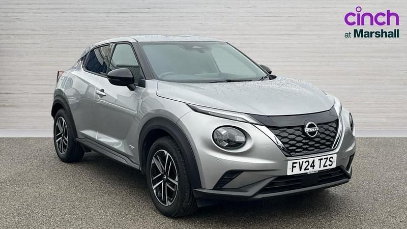 Used Nissan Juke N-Connecta 143 HP (105 kW) 2024 Silver SUV