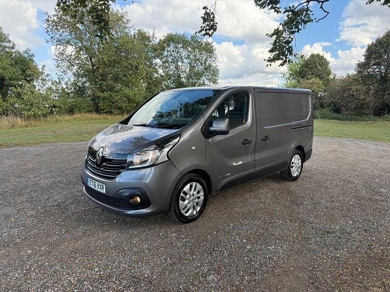 Grey Used 2016 Renault Trafic Van | £3,475 - Image 1/4