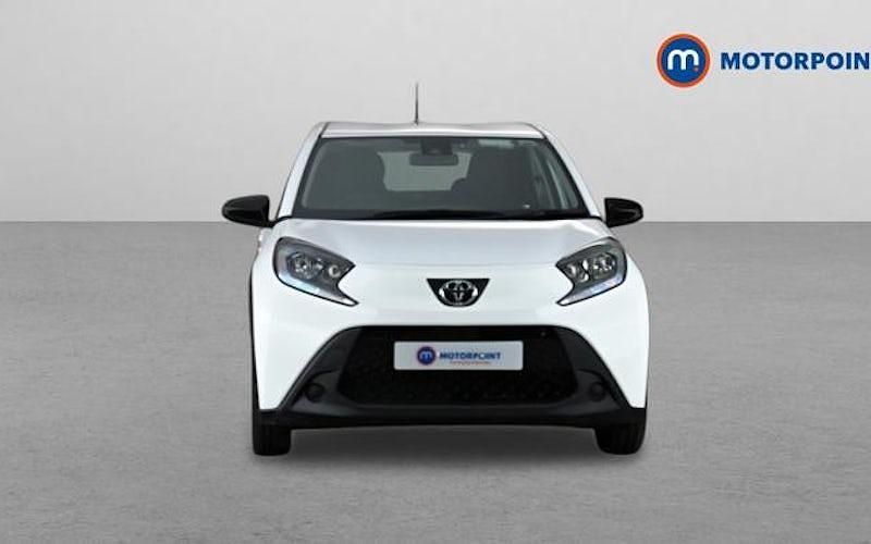 Used Toyota Aygo X PURE 72 HP (52 kW) 2025 SUV