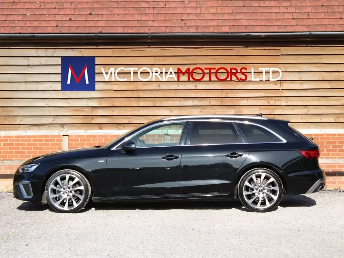 Used Audi A4 S-Line 163 HP (119 kW) 2021 Black Estate