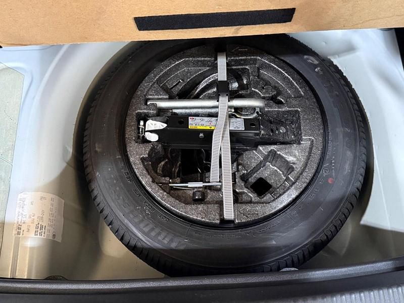 Used Skoda Rapid Sport 110 HP (80 kW) 2017 White Hatchback