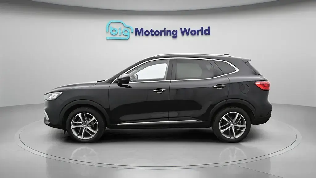 Usado MG HS 2023 Preto SUV