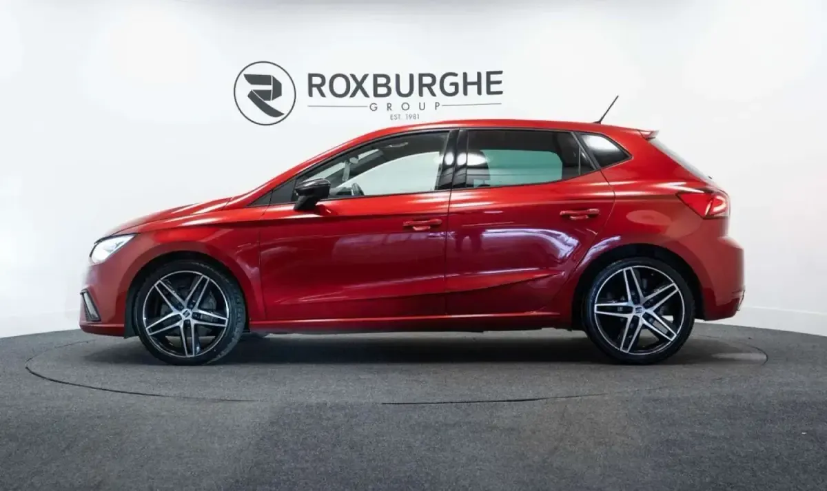 Usado Seat Ibiza FR 110 HP (80 kW) 2022 Vermelho Citadino