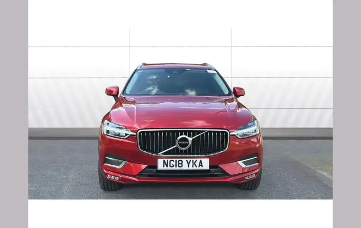 Used Volvo XC60 Inscription 187 HP (137 kW) 2018 Red SUV
