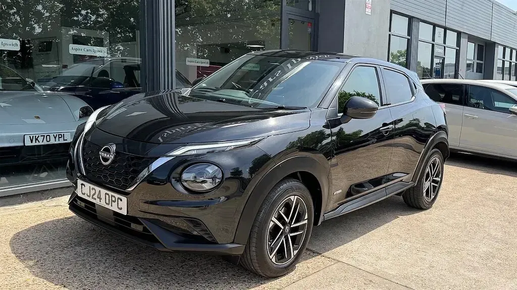 Used Nissan Juke N-Connecta 141 HP (103 kW) 2024 Black SUV
