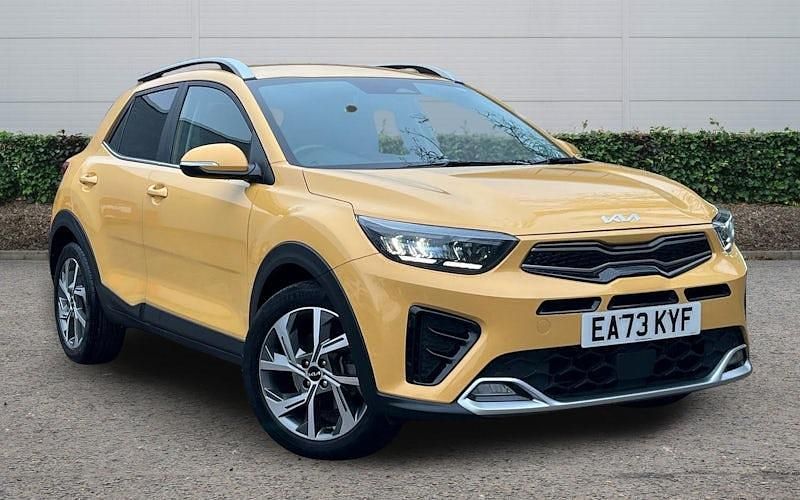 Used Kia Stonic GT-Line 101 HP (74 kW) 2023 Yellow SUV