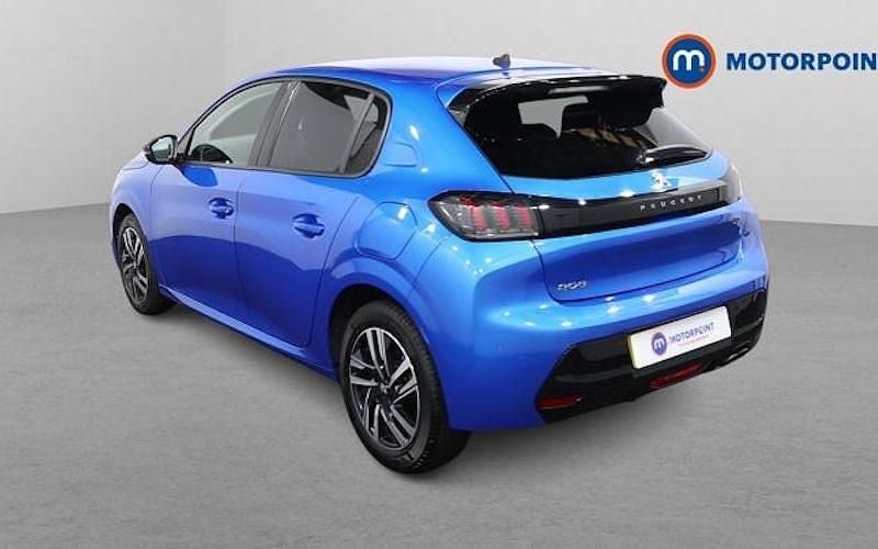 Used Peugeot 208 Allure+ 131 HP (96 kW) 2023 Blue Hatchback
