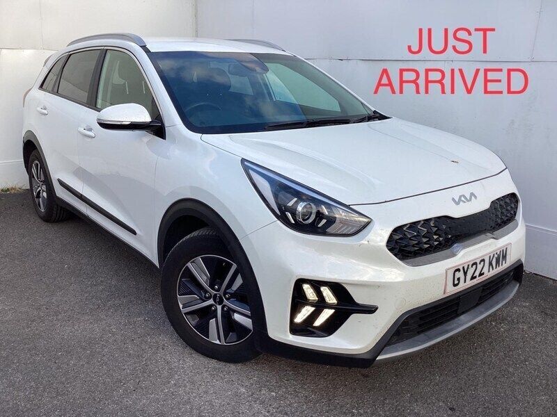 White Used 2022 Kia Niro 2 SUV | £15,890 (Good price) - Image 1/1