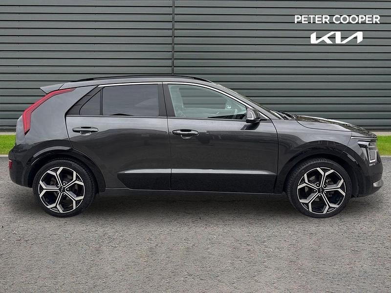 Used Kia Niro 139 HP (102 kW) 2023 Grey SUV