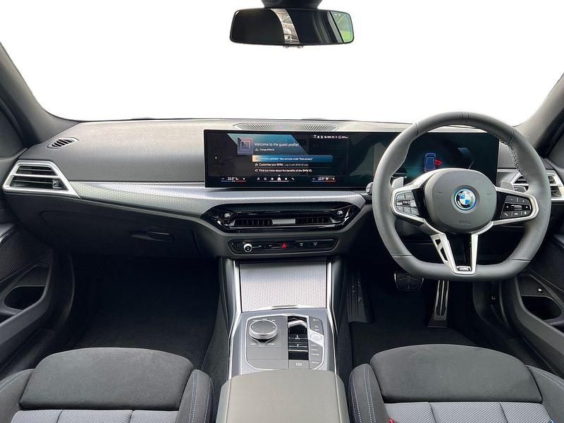 Used BMW 330e M Sport 288 HP (211 kW) 2025 Blue