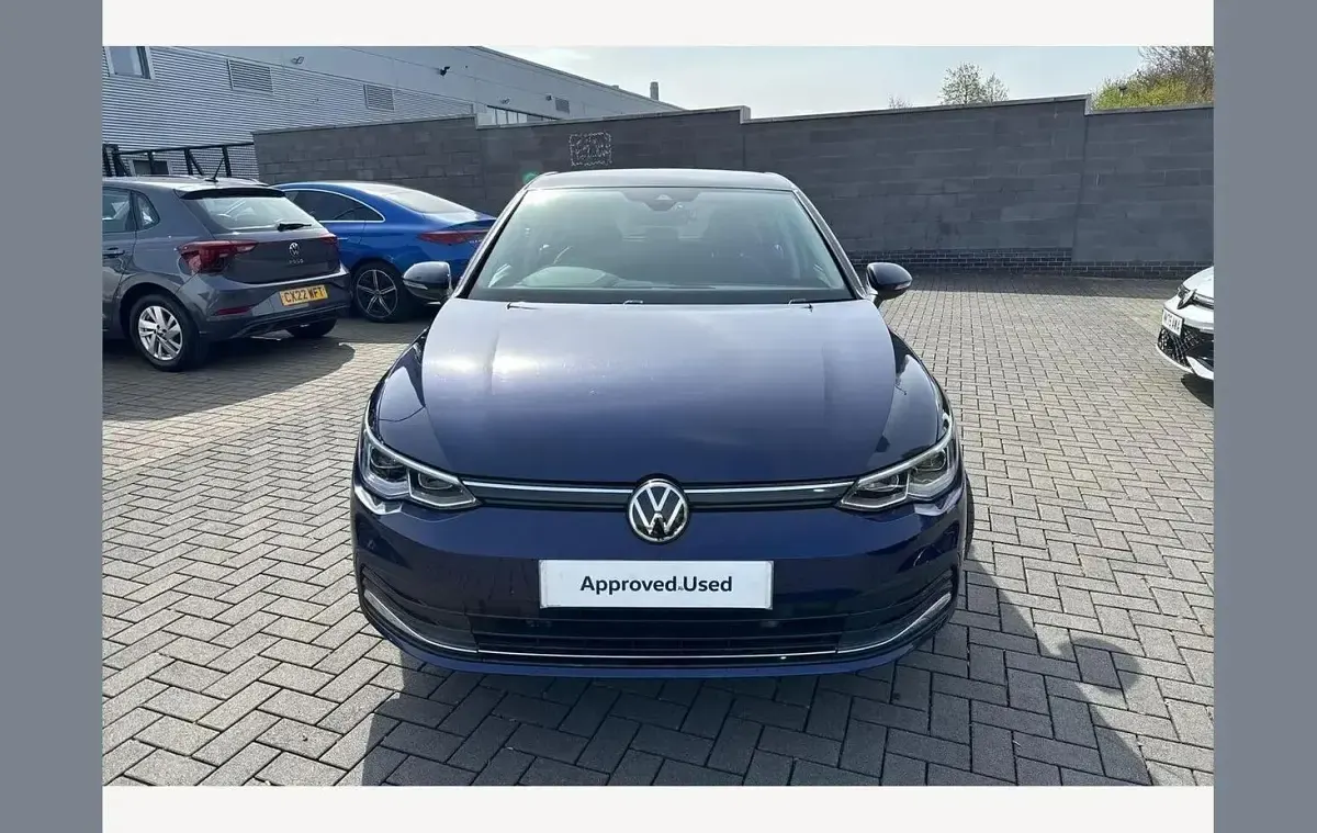 Used VW Golf VIII Style 147 HP (108 kW) 2020 Blue Hatchback