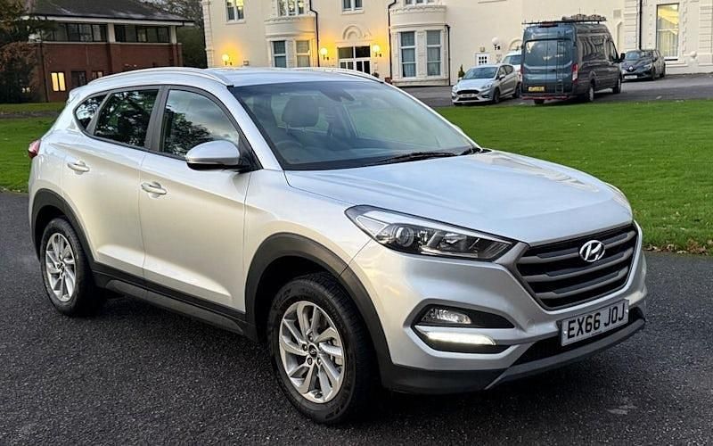 Used 2018 Hyundai Tucson SE SUV | £7,495 (Expensive) - Image 1/4