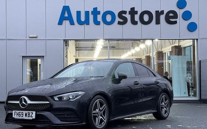 Usado Mercedes CLA180 AMG line 136 HP (100 kW) 2022 Sedan