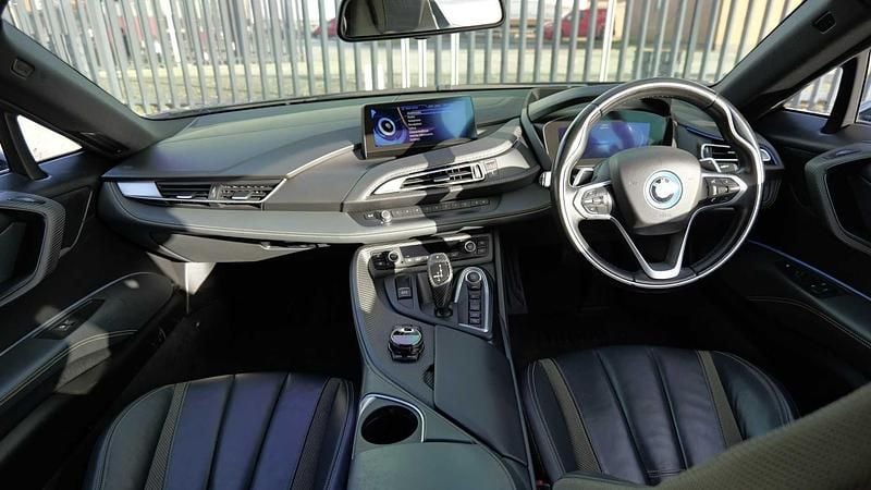 Used BMW i8 Comfort Edition 357 HP (262 kW) 2017 Black Coupe
