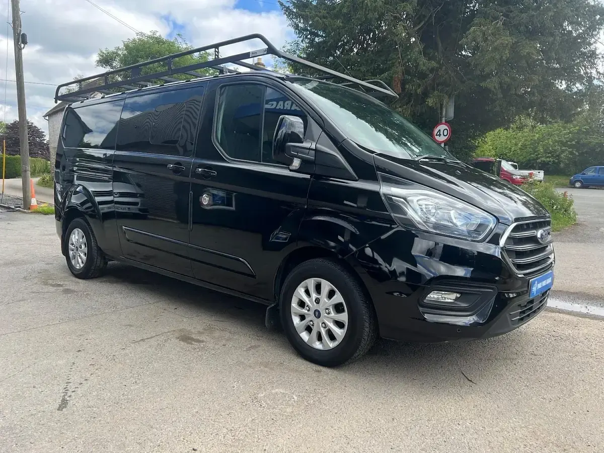 Used Ford Transit Custom Limited 130 HP (95 kW) 2018 Black Van