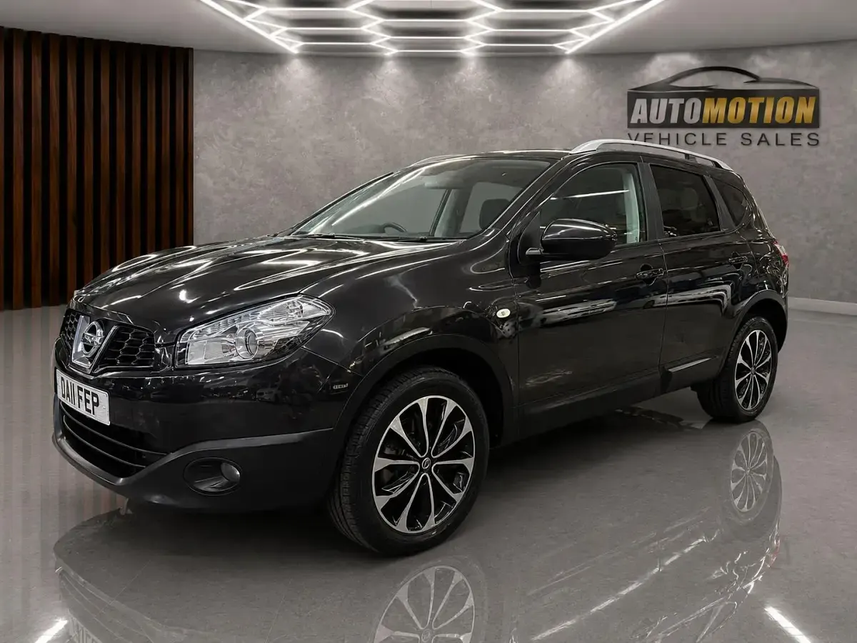 Used Nissan Qashqai +2 N-TEC 110 HP (80 kW) 2011 Black SUV