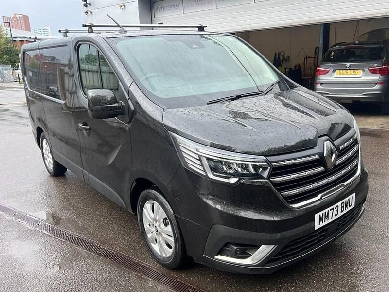Black Used 2023 Renault Trafic Van | £14,989 (Super price) - Image 1/4