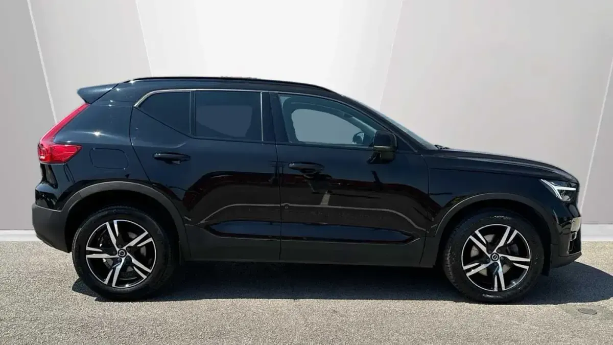 Used Volvo XC40 Plus 161 HP (118 kW) 2023 SUV