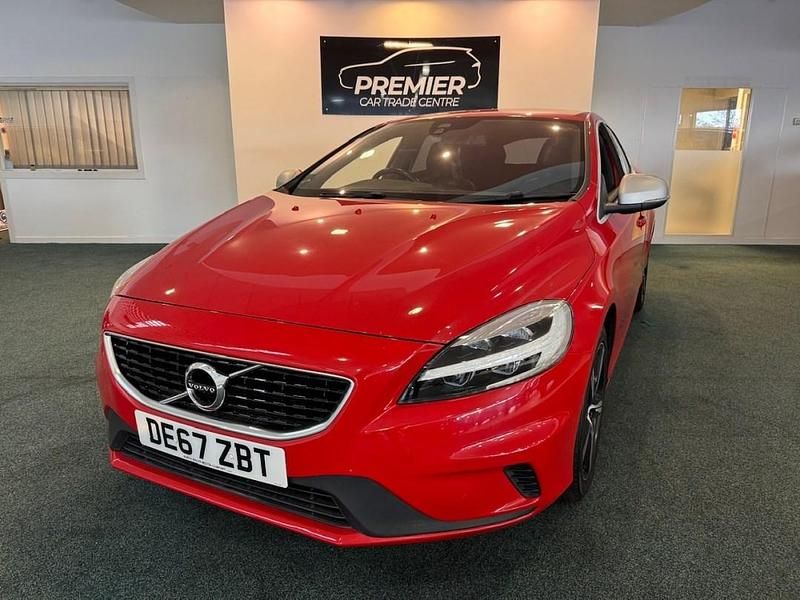 Red Used 2017 Volvo V40 R-Design Estate | £11,995 (Fair price) - Image 1/4