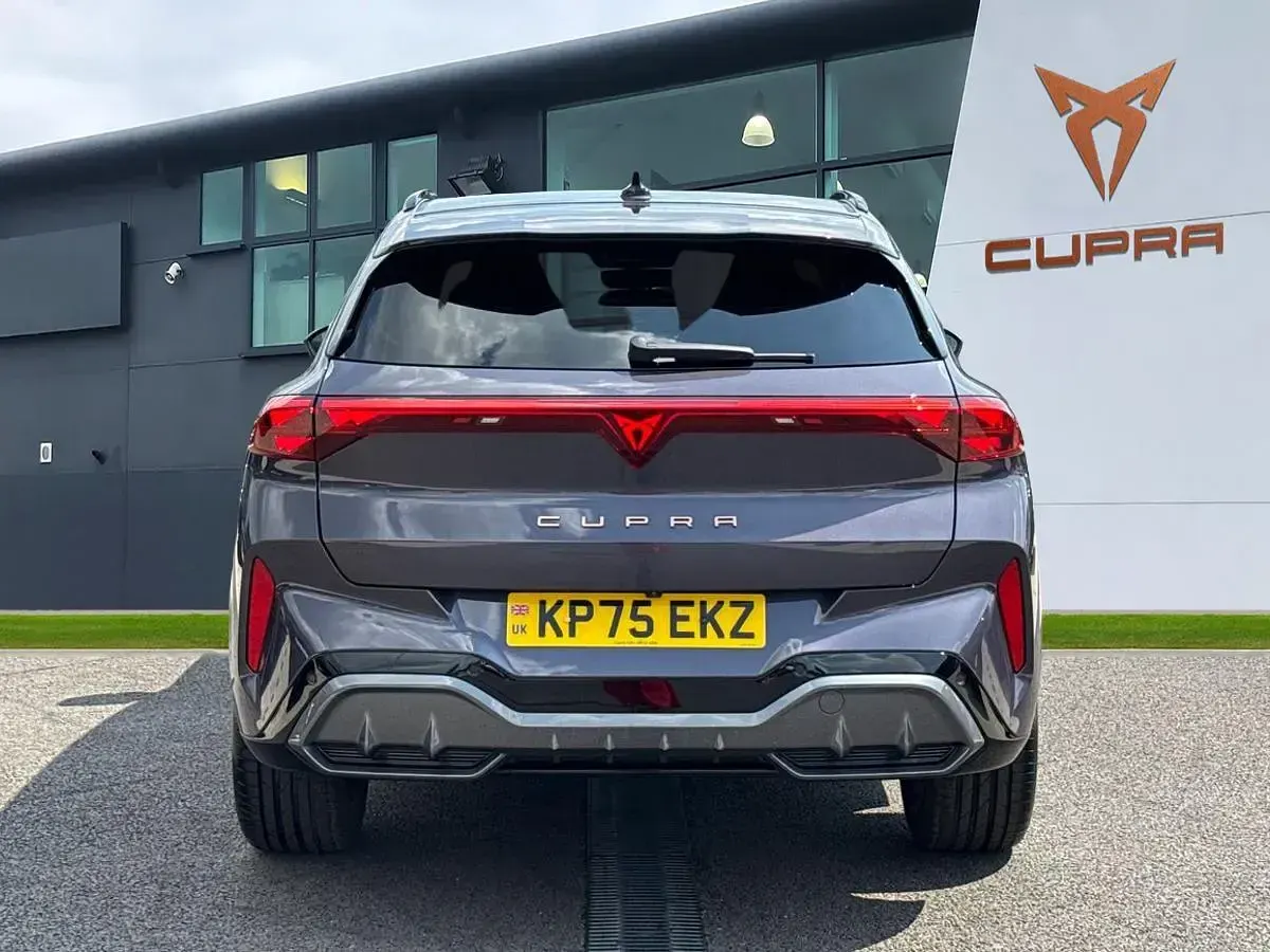 Used Cupra Terramar 150 HP (110 kW) 2025 Mauve/purple SUV