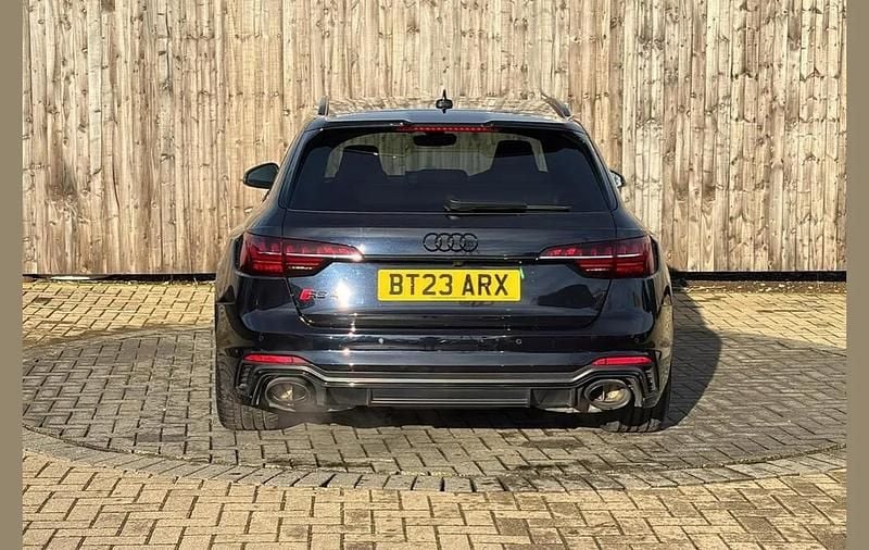 Used Audi RS4 Competition 444 HP (326 kW) 2023 Black Estate