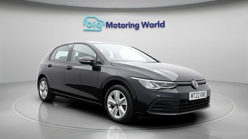 Used 2022 VW Golf VIII S | £16,400 (Good price) - Image 1/4