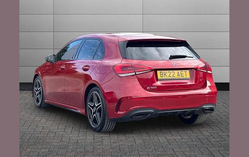 Used Mercedes A180 Executive 134 HP (98 kW) 2022 Red Hatchback