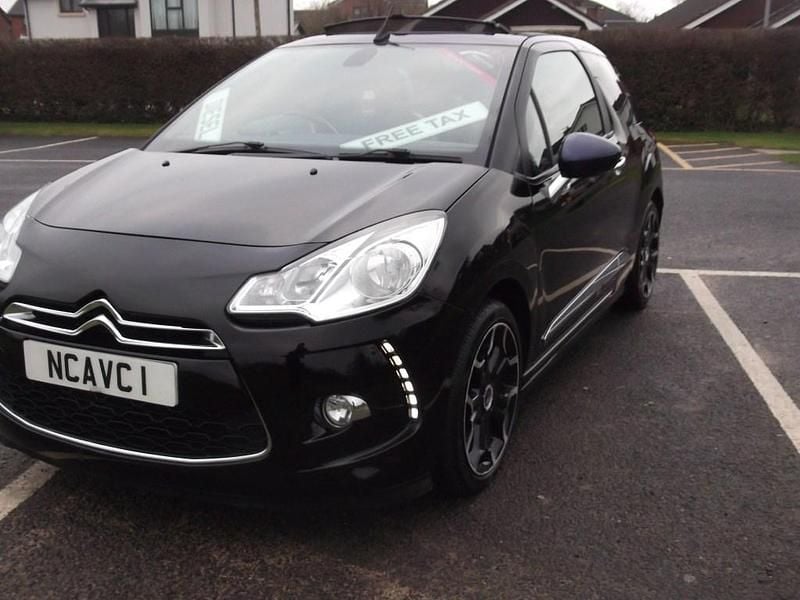 Black Used 2014 Citroën DS3 Cabriolet Cabriolet | £3,995 (Fair price) - Image 1/4