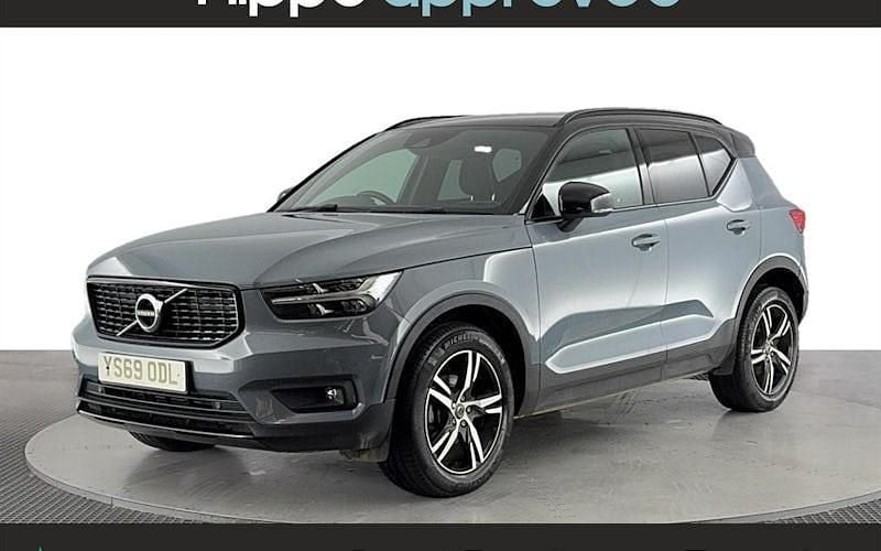 Used 2022 Volvo XC40 R-Design SUV | £20,920 (Super price) - Image 1/4