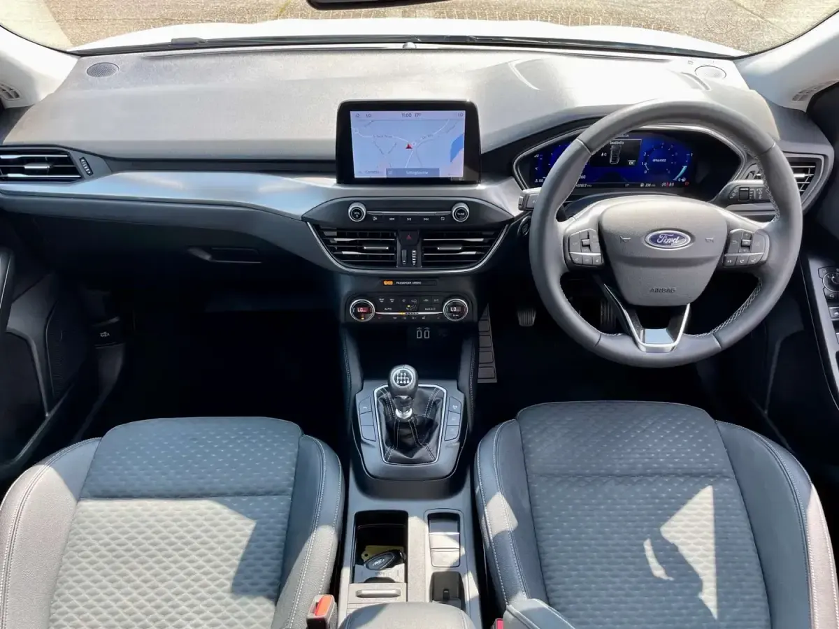 Begagnad Ford Focus Titanium X 125 HK (91 kW) 2022 Vit Kombi