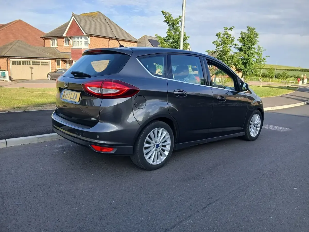 Used Ford C-MAX Titanium 2017 Grey MPV
