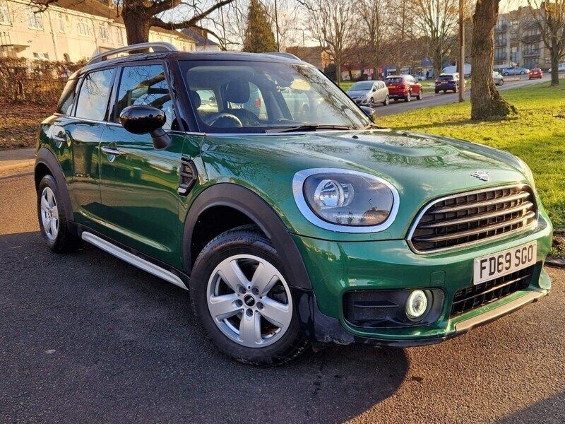 Green Used 2020 Mini Cooper Countryman Classic SUV | £9,799 - Image 1/4