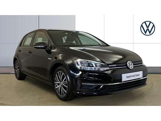 Black Used 2018 VW Golf VII SE Hatchback | £11,945 (Good price) - Image 1/4