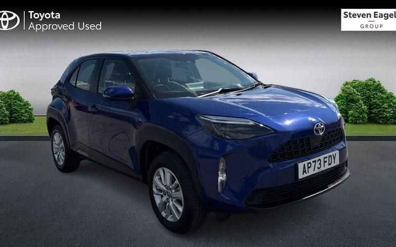 Used 2025 Toyota Yaris Hybrid Estate | £21,642 (Super price) - Image 1/4