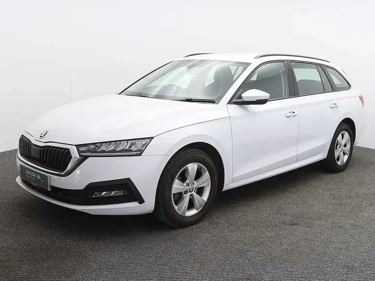 Used Skoda Octavia SE Technology 150 HP (110 kW) 2024 White Estate