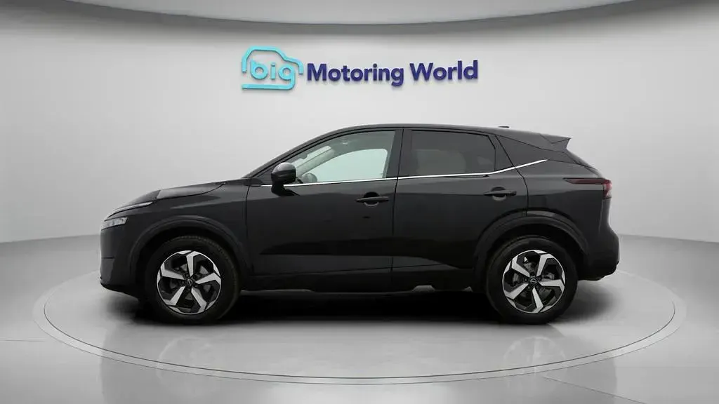 Used Nissan Qashqai N-Connecta 140 HP (102 kW) 2023 Black SUV