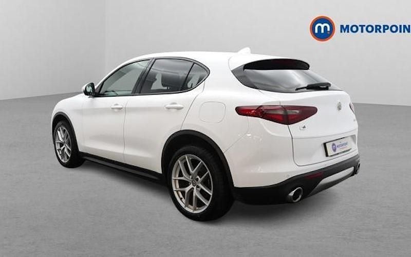 Used Alfa Romeo Stelvio 280 HP (205 kW) 2019 White SUV