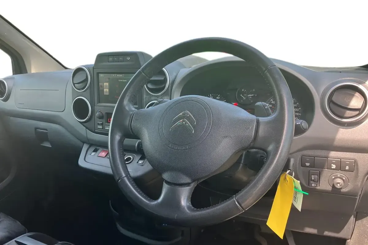 Used Citroën e-Berlingo Flair 99 HP (72 kW) 2018 Black MPV