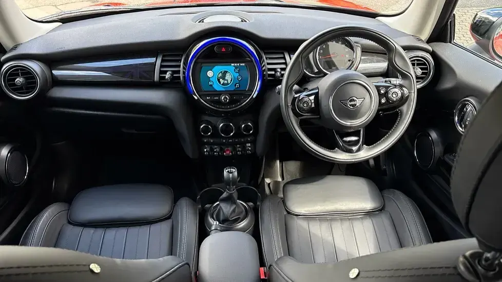 Used Mini Cooper S Exclusive 189 HP (139 kW) 2020 Orange Hatchback
