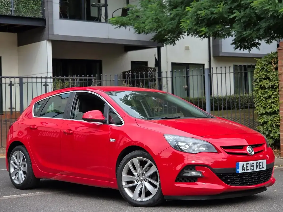 Used Vauxhall Astra 2015 Red Hatchback