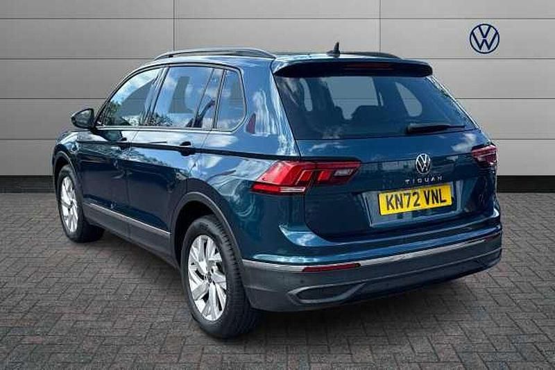 Usado VW Tiguan Life 150 CV (110 kW) 2022 Azul SUV