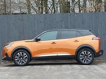 Used Peugeot e-2008 Premium 100 kW (136 HP) 2023 Orange SUV