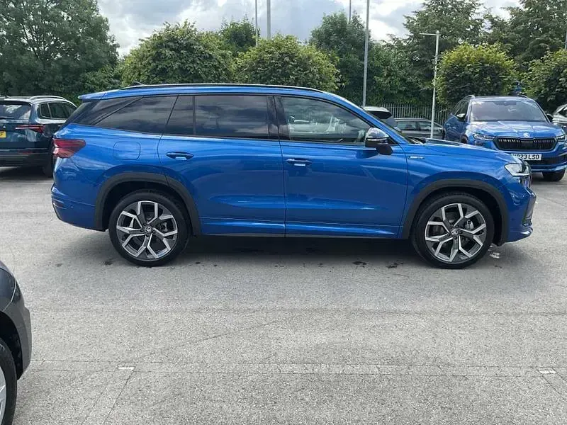 Used Skoda Kodiaq SportLine 150 HP (110 kW) 2026 Blue SUV