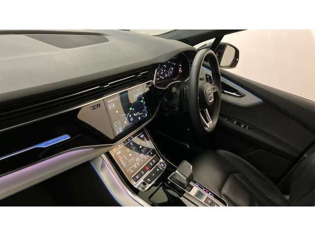 Image 2/4