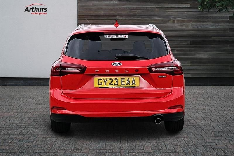 Used Ford Focus Titanium X 153 HP (112 kW) 2023 Red Estate
