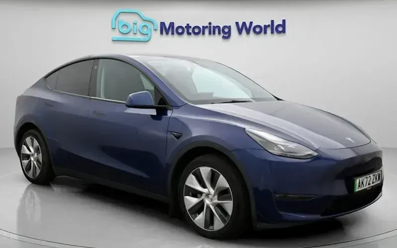 Used Tesla Model Y Long Range AWD 286 kW (389 HP) 2025 SUV