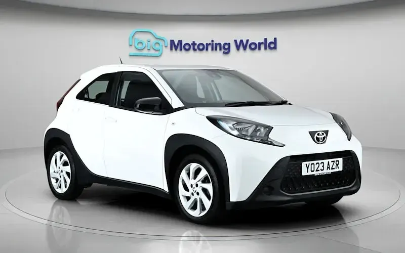 Used Toyota Aygo X PURE 72 HP (52 kW) 2025 SUV