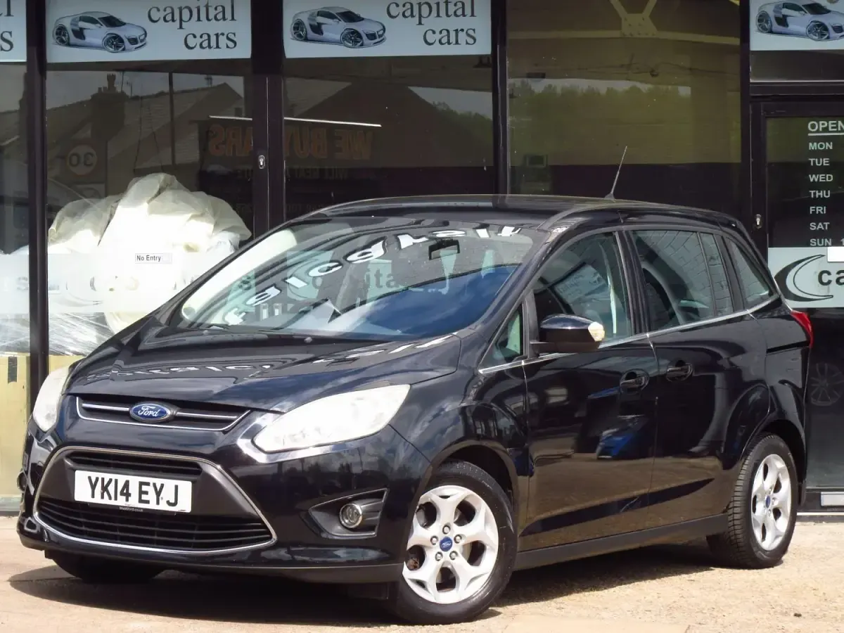 Usado Ford Grand C-Max Zetec 115 HP (84 kW) 2014 Preto Monovolume